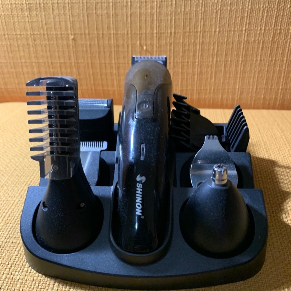 Trimming Kit Guards included ATTACHMENT NEVER USED